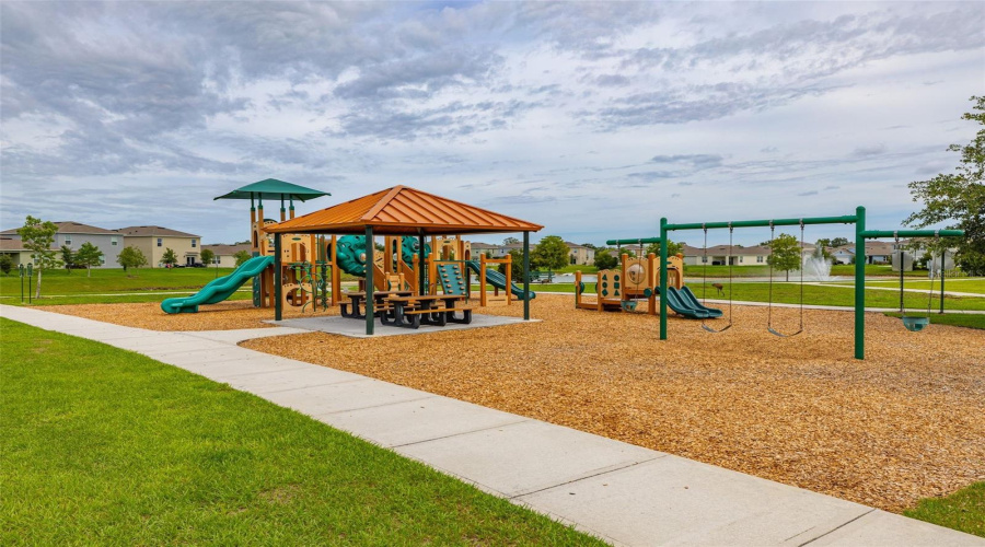 DAVENPORT, Florida 33837, 5 Bedrooms Bedrooms, ,3 BathroomsBathrooms,Residential,For Sale,RED HILL,0,MFRA4696834