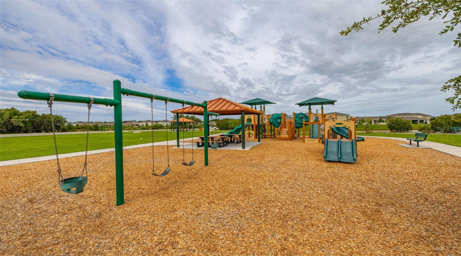 DAVENPORT, Florida 33837, 5 Bedrooms Bedrooms, ,3 BathroomsBathrooms,Residential,For Sale,RED HILL,0,MFRA4696834