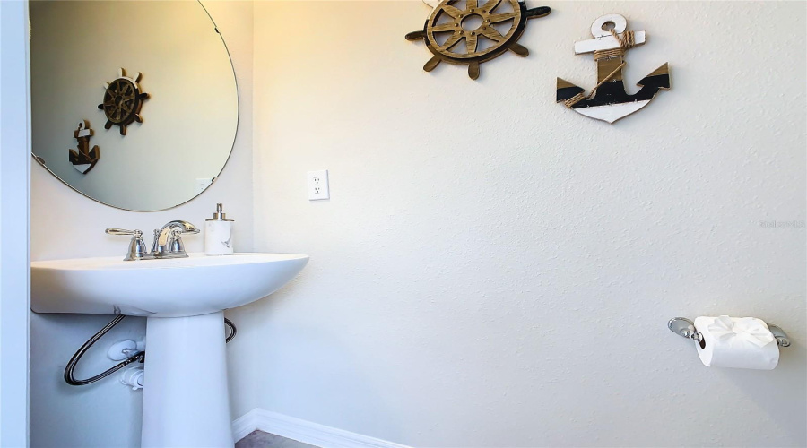 DAVENPORT, Florida 33837, 5 Bedrooms Bedrooms, ,4 BathroomsBathrooms,Residential,For Sale,OAK SPRING,0,MFRA4696829