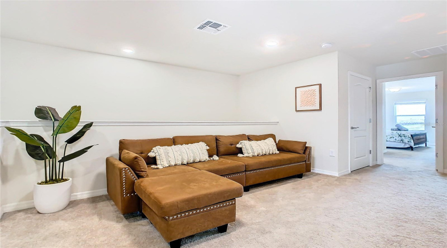 DAVENPORT, Florida 33837, 5 Bedrooms Bedrooms, ,4 BathroomsBathrooms,Residential,For Sale,OAK SPRING,0,MFRA4696829