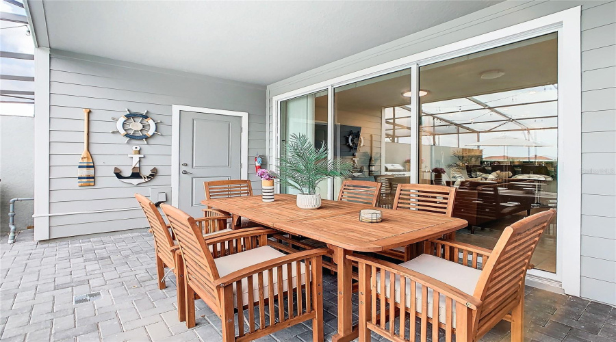 DAVENPORT, Florida 33837, 5 Bedrooms Bedrooms, ,4 BathroomsBathrooms,Residential,For Sale,OAK SPRING,0,MFRA4696829