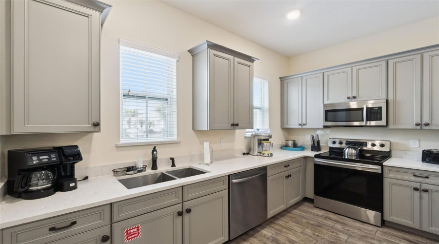 KISSIMMEE, Florida 34747, 4 Bedrooms Bedrooms, ,3 BathroomsBathrooms,Residential,For Sale,DREAMSICLE,0,MFRW7886608
