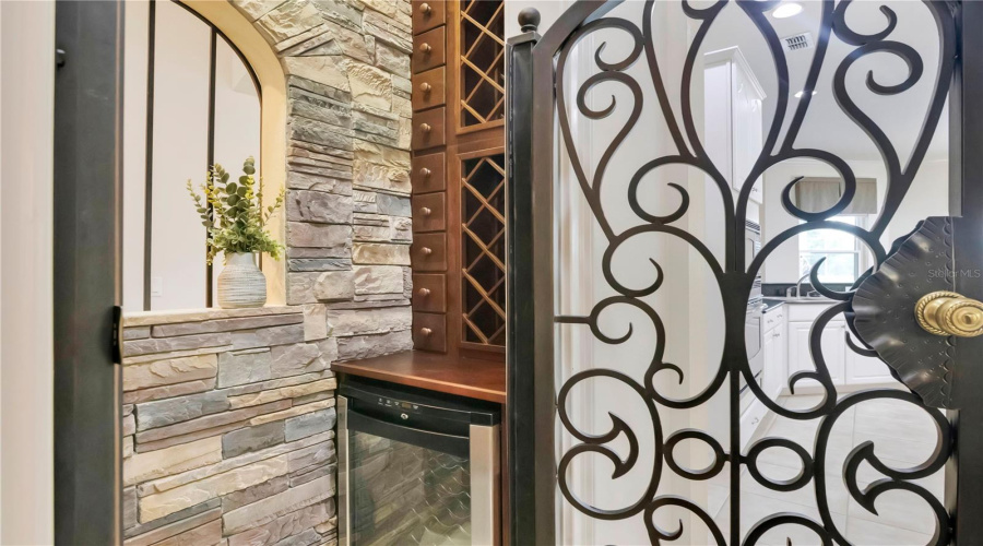 ORLANDO, Florida 32836, 4 Bedrooms Bedrooms, ,3 BathroomsBathrooms,Residential,For Sale,ALDENDALE,0,MFRO6415686