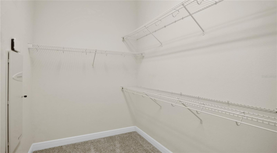 ORLANDO, Florida 32836, 4 Bedrooms Bedrooms, ,3 BathroomsBathrooms,Residential,For Sale,ALDENDALE,0,MFRO6415686