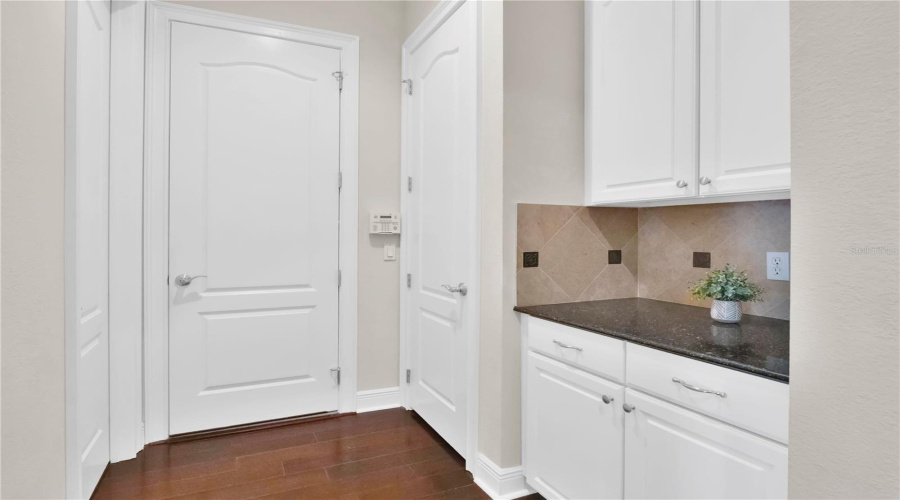 ORLANDO, Florida 32836, 4 Bedrooms Bedrooms, ,3 BathroomsBathrooms,Residential,For Sale,ALDENDALE,0,MFRO6415686