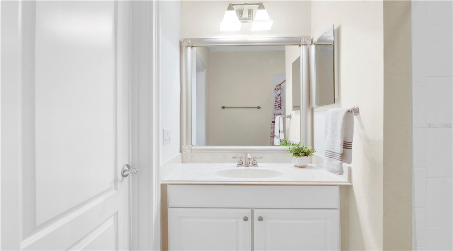 ORLANDO, Florida 32836, 4 Bedrooms Bedrooms, ,3 BathroomsBathrooms,Residential,For Sale,ALDENDALE,0,MFRO6415686