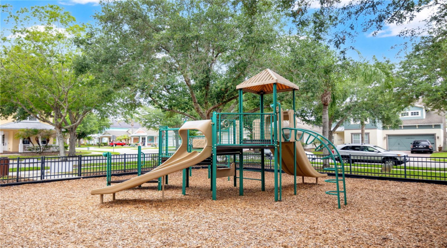 ORLANDO, Florida 32836, 4 Bedrooms Bedrooms, ,3 BathroomsBathrooms,Residential,For Sale,ALDENDALE,0,MFRO6415686