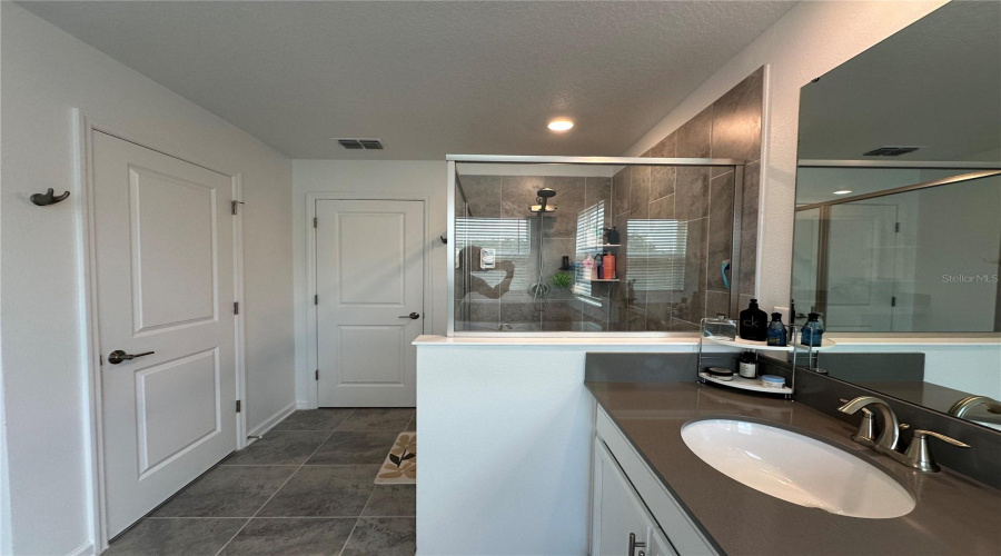 DAVENPORT, Florida 33837, 5 Bedrooms Bedrooms, ,3 BathroomsBathrooms,Residential,For Sale,CAMDEN,0,MFRS5151617