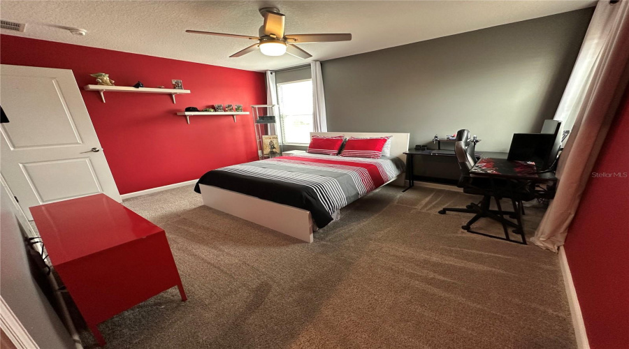 DAVENPORT, Florida 33837, 5 Bedrooms Bedrooms, ,3 BathroomsBathrooms,Residential,For Sale,CAMDEN,0,MFRS5151617