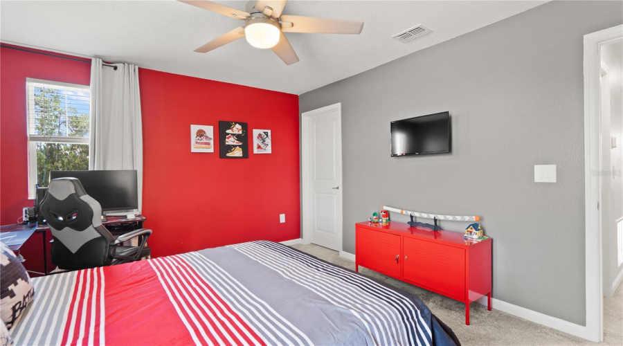 DAVENPORT, Florida 33837, 5 Bedrooms Bedrooms, ,3 BathroomsBathrooms,Residential,For Sale,CAMDEN,0,MFRS5151617