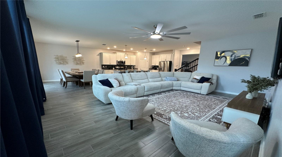DAVENPORT, Florida 33837, 5 Bedrooms Bedrooms, ,3 BathroomsBathrooms,Residential,For Sale,CAMDEN,0,MFRS5151617