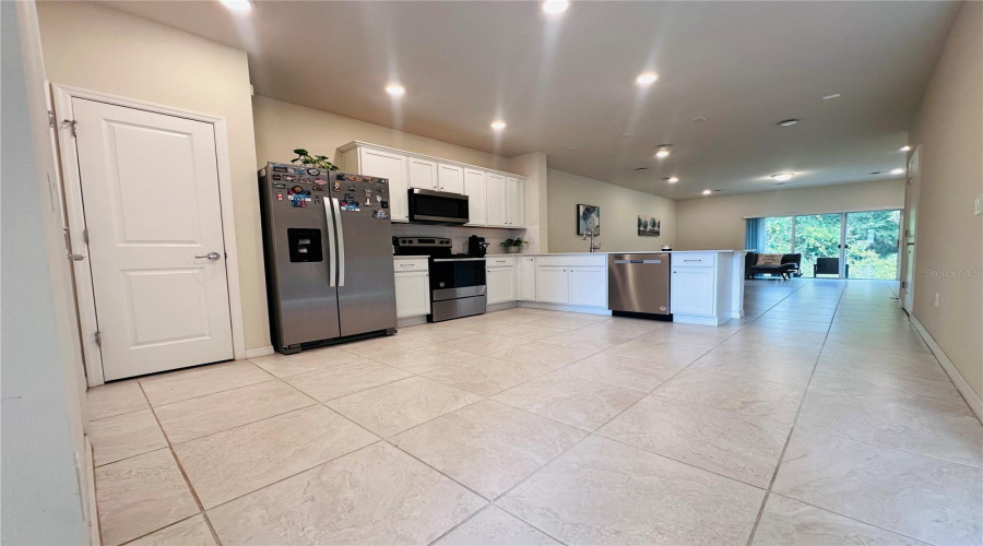 KISSIMMEE, Florida 34746, 3 Bedrooms Bedrooms, ,2 BathroomsBathrooms,Residential,For Sale,SPARKLING SHELL,0,MFRS5139636