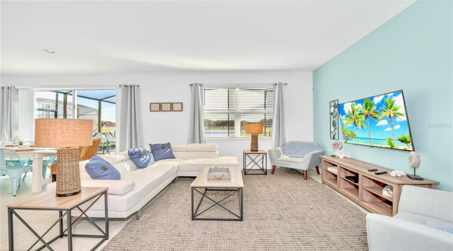 KISSIMMEE, Florida 34746, 8 Bedrooms Bedrooms, ,5 BathroomsBathrooms,Residential,For Sale,MONADO,0,MFRO6351138