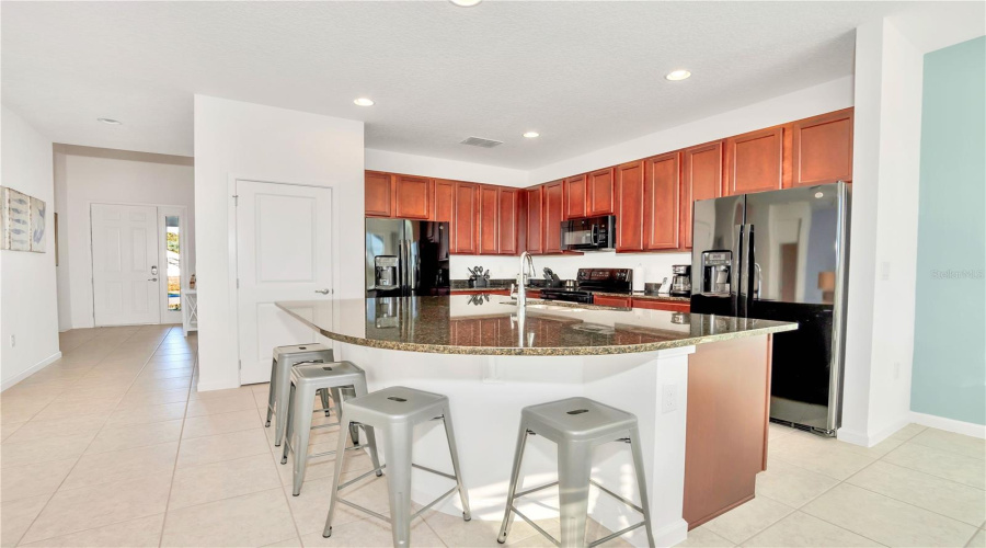 KISSIMMEE, Florida 34746, 8 Bedrooms Bedrooms, ,5 BathroomsBathrooms,Residential,For Sale,MONADO,0,MFRO6351138