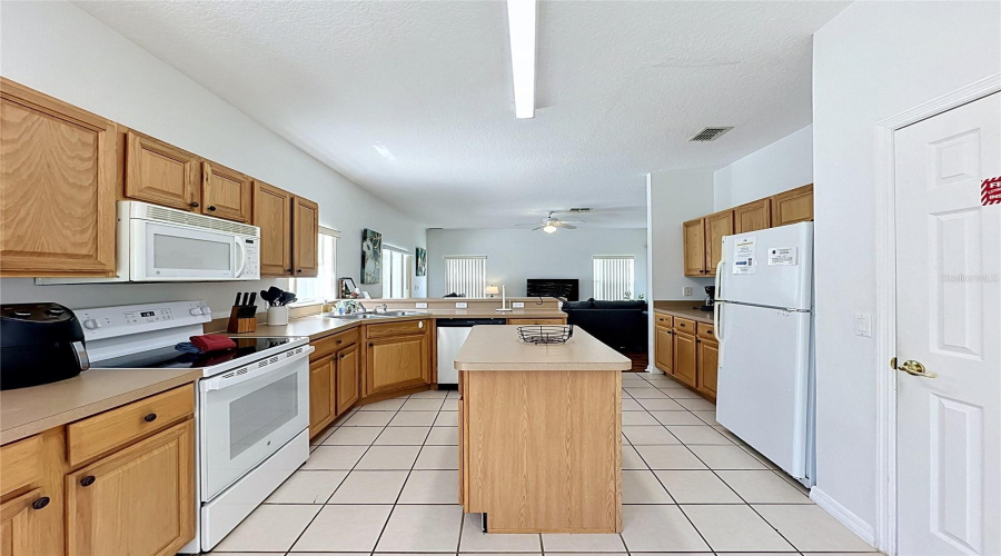DAVENPORT, Florida 33896, 4 Bedrooms Bedrooms, ,3 BathroomsBathrooms,Residential,For Sale,BALMORAL,0,MFRS5150256