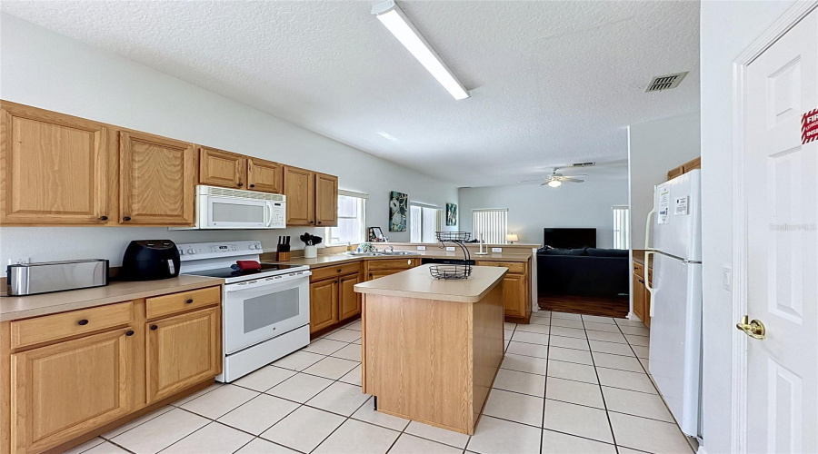 DAVENPORT, Florida 33896, 4 Bedrooms Bedrooms, ,3 BathroomsBathrooms,Residential,For Sale,BALMORAL,0,MFRS5150256