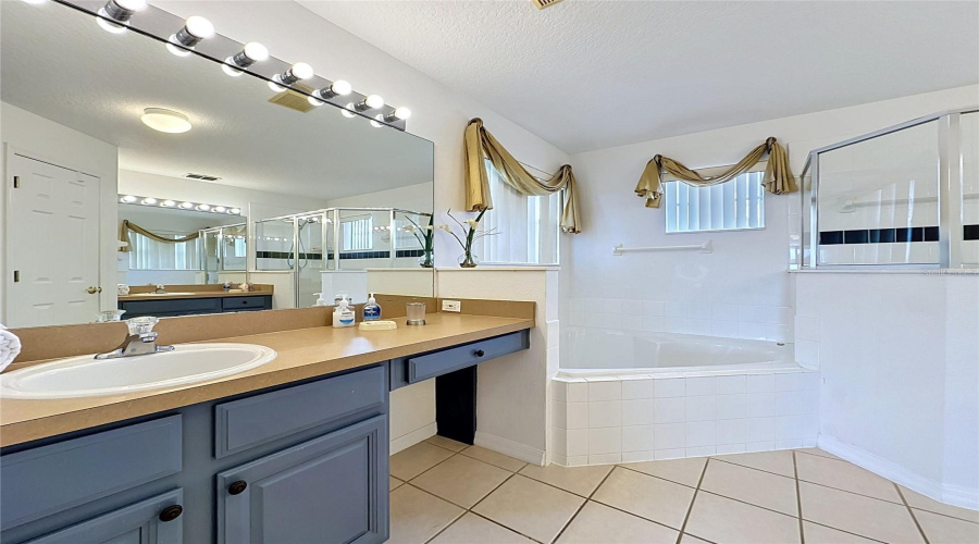 DAVENPORT, Florida 33896, 4 Bedrooms Bedrooms, ,3 BathroomsBathrooms,Residential,For Sale,BALMORAL,0,MFRS5150256