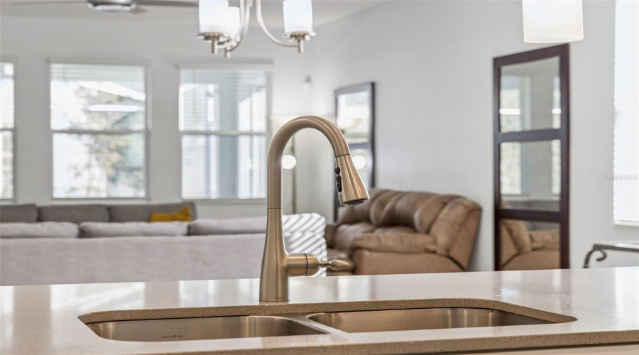 DAVENPORT, Florida 33896, 5 Bedrooms Bedrooms, ,4 BathroomsBathrooms,Residential,For Sale,OLYMPIC CLUB,0,MFRS5142329