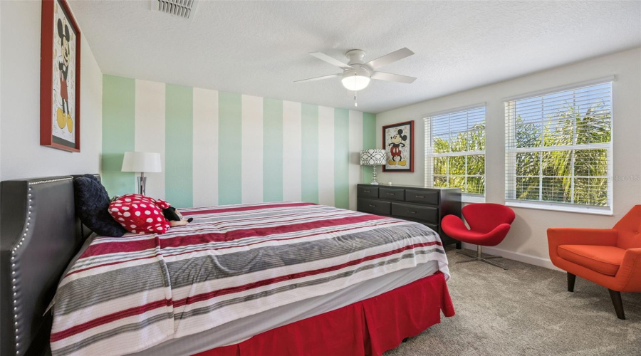 DAVENPORT, Florida 33896, 5 Bedrooms Bedrooms, ,4 BathroomsBathrooms,Residential,For Sale,OLYMPIC CLUB,0,MFRS5142329