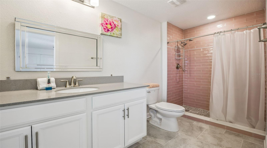 DAVENPORT, Florida 33896, 5 Bedrooms Bedrooms, ,4 BathroomsBathrooms,Residential,For Sale,OLYMPIC CLUB,0,MFRS5142329