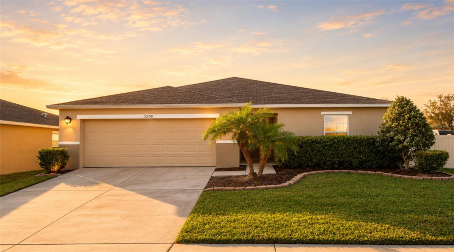 KISSIMMEE, Florida 34746, 4 Bedrooms Bedrooms, ,2 BathroomsBathrooms,Residential,For Sale,CASA DEL REY,0,MFRO6416502