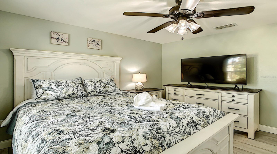 KISSIMMEE, Florida 34747, 6 Bedrooms Bedrooms, ,4 BathroomsBathrooms,Residential,For Sale,MANESTY,0,MFRO6415823