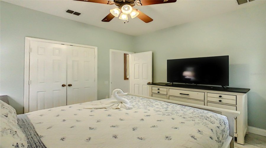 KISSIMMEE, Florida 34747, 6 Bedrooms Bedrooms, ,4 BathroomsBathrooms,Residential,For Sale,MANESTY,0,MFRO6415823