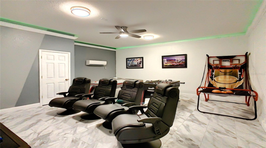 KISSIMMEE, Florida 34747, 6 Bedrooms Bedrooms, ,4 BathroomsBathrooms,Residential,For Sale,MANESTY,0,MFRO6415823