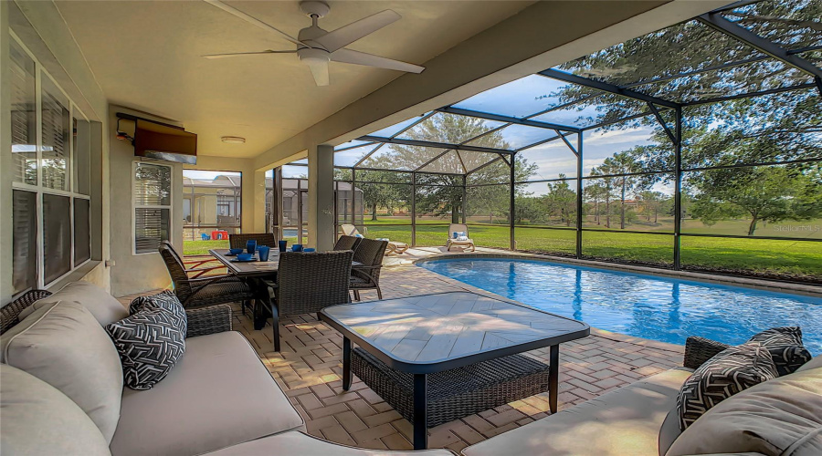 KISSIMMEE, Florida 34747, 6 Bedrooms Bedrooms, ,4 BathroomsBathrooms,Residential,For Sale,MANESTY,0,MFRO6415823