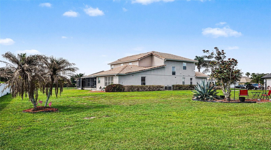 KISSIMMEE, Florida 34746, 5 Bedrooms Bedrooms, ,5 BathroomsBathrooms,Residential,For Sale,WINDWARD OAKS,0,MFRO6411503