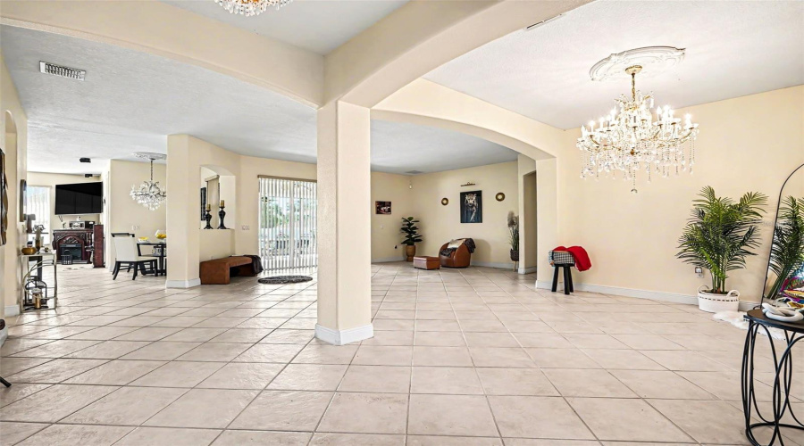 KISSIMMEE, Florida 34746, 5 Bedrooms Bedrooms, ,5 BathroomsBathrooms,Residential,For Sale,WINDWARD OAKS,0,MFRO6411503
