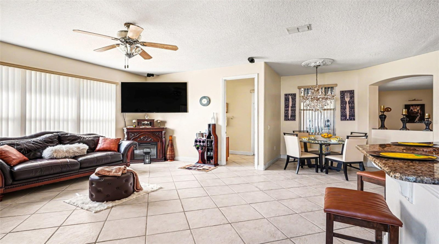 KISSIMMEE, Florida 34746, 5 Bedrooms Bedrooms, ,5 BathroomsBathrooms,Residential,For Sale,WINDWARD OAKS,0,MFRO6411503