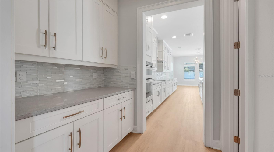 ORLANDO, Florida 32836, 7 Bedrooms Bedrooms, ,6 BathroomsBathrooms,Residential,For Sale,CHILTON,0,MFRO6315189