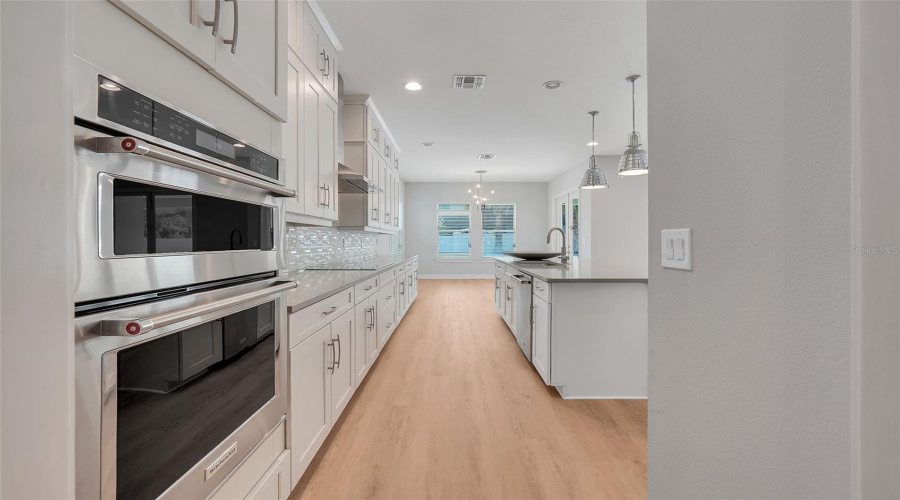 ORLANDO, Florida 32836, 7 Bedrooms Bedrooms, ,6 BathroomsBathrooms,Residential,For Sale,CHILTON,0,MFRO6315189