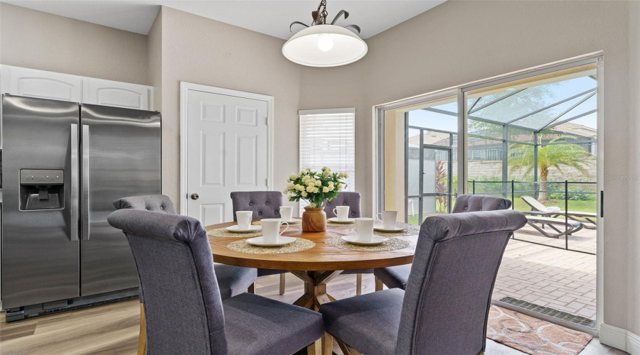 KISSIMMEE, Florida 34747, 6 Bedrooms Bedrooms, ,4 BathroomsBathrooms,Residential,For Sale,BASNETT,0,MFRO6416299