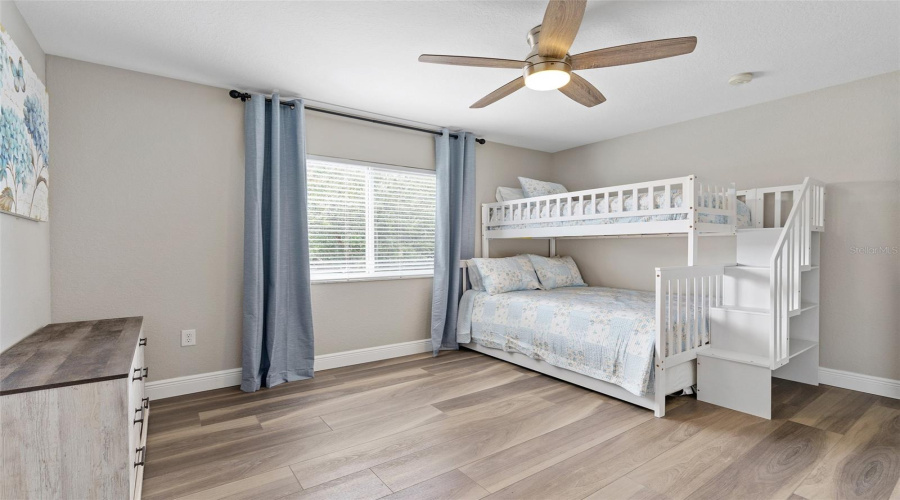 KISSIMMEE, Florida 34747, 6 Bedrooms Bedrooms, ,4 BathroomsBathrooms,Residential,For Sale,BASNETT,0,MFRO6416299