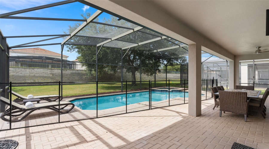 KISSIMMEE, Florida 34747, 6 Bedrooms Bedrooms, ,4 BathroomsBathrooms,Residential,For Sale,BASNETT,0,MFRO6416299