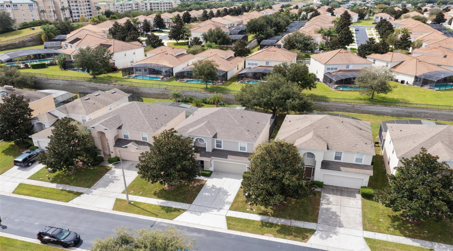 KISSIMMEE, Florida 34747, 6 Bedrooms Bedrooms, ,4 BathroomsBathrooms,Residential,For Sale,BASNETT,0,MFRO6416299