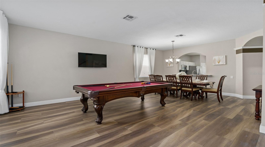 KISSIMMEE, Florida 34747, 6 Bedrooms Bedrooms, ,4 BathroomsBathrooms,Residential,For Sale,BASNETT,0,MFRO6416299
