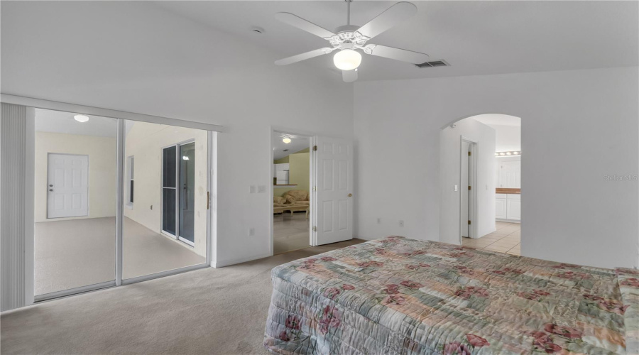 KISSIMMEE, Florida 34746, 4 Bedrooms Bedrooms, ,2 BathroomsBathrooms,Residential,For Sale,CUMBRIAN LAKES,0,MFRO6416389