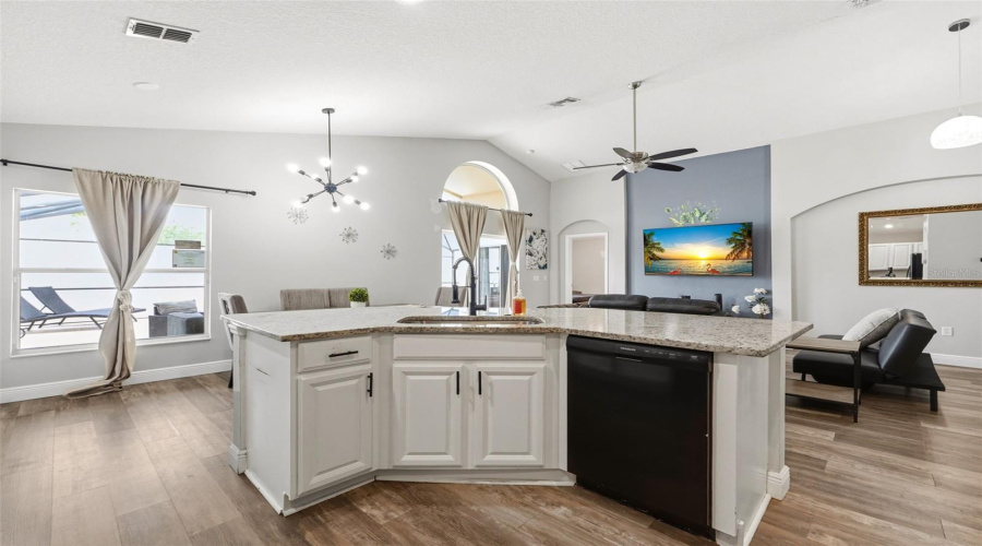 KISSIMMEE, Florida 34746, 4 Bedrooms Bedrooms, ,3 BathroomsBathrooms,Residential,For Sale,CUMBRIAN LAKES,0,MFRO6416489