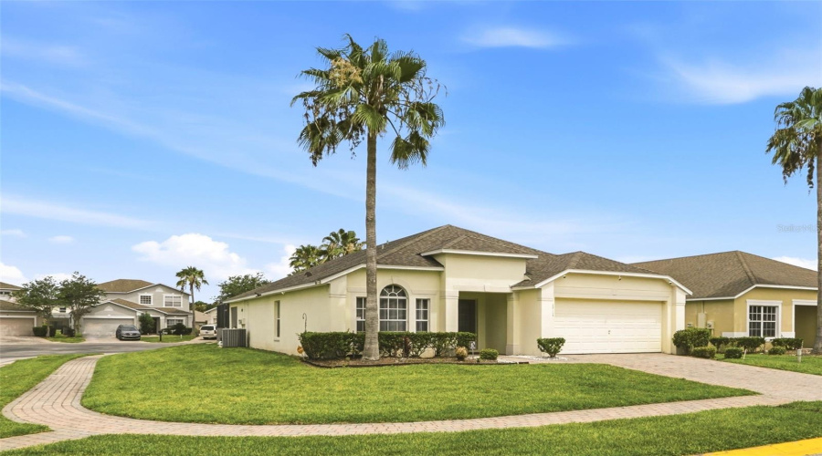 KISSIMMEE, Florida 34746, 4 Bedrooms Bedrooms, ,3 BathroomsBathrooms,Residential,For Sale,CUMBRIAN LAKES,0,MFRO6416489