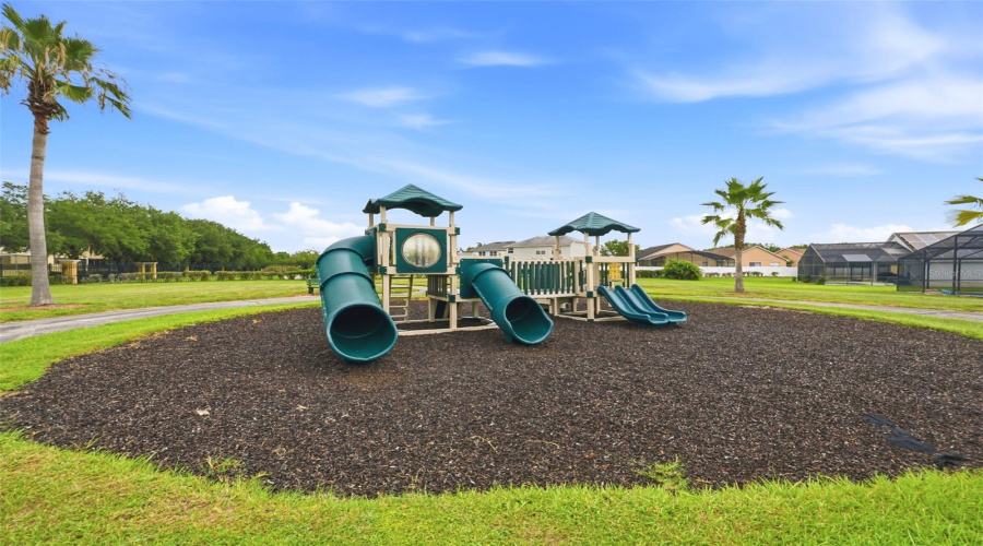 KISSIMMEE, Florida 34746, 4 Bedrooms Bedrooms, ,3 BathroomsBathrooms,Residential,For Sale,CUMBRIAN LAKES,0,MFRO6416489