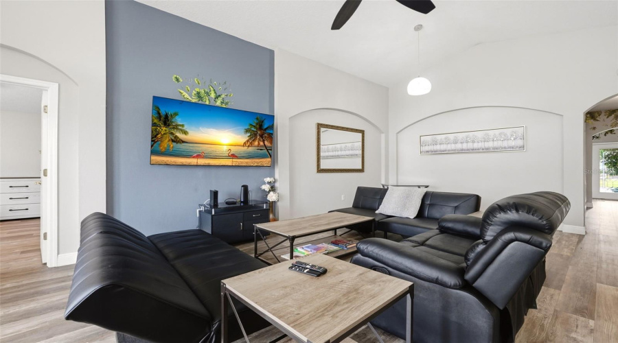 KISSIMMEE, Florida 34746, 4 Bedrooms Bedrooms, ,3 BathroomsBathrooms,Residential,For Sale,CUMBRIAN LAKES,0,MFRO6416489