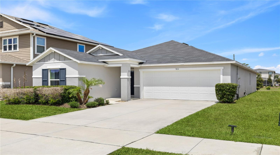 DAVENPORT, Florida 33896, 3 Bedrooms Bedrooms, ,2 BathroomsBathrooms,Residential,For Sale,OVERPOOL,0,MFRS5151132