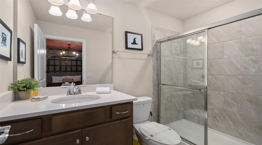 bathroom 5 Harry Potter en suite