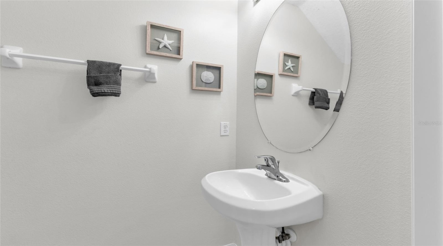 DAVENPORT, Florida 33897, 5 Bedrooms Bedrooms, ,3 BathroomsBathrooms,Residential,For Sale,LANCASTER,0,MFRTB8451603