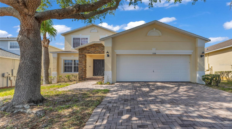 DAVENPORT, Florida 33897, 5 Bedrooms Bedrooms, ,3 BathroomsBathrooms,Residential,For Sale,LANCASTER,0,MFRTB8451603