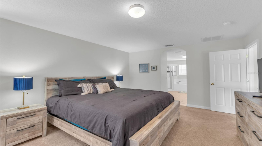 DAVENPORT, Florida 33897, 5 Bedrooms Bedrooms, ,3 BathroomsBathrooms,Residential,For Sale,LANCASTER,0,MFRTB8451603