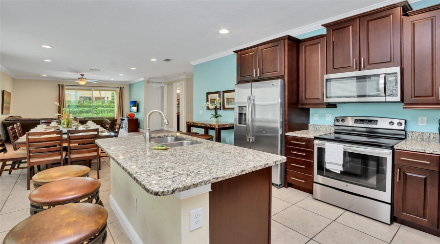 KISSIMMEE, Florida 34747, 8 Bedrooms Bedrooms, ,7 BathroomsBathrooms,Residential,For Sale,NOVI,0,MFRTB8518783